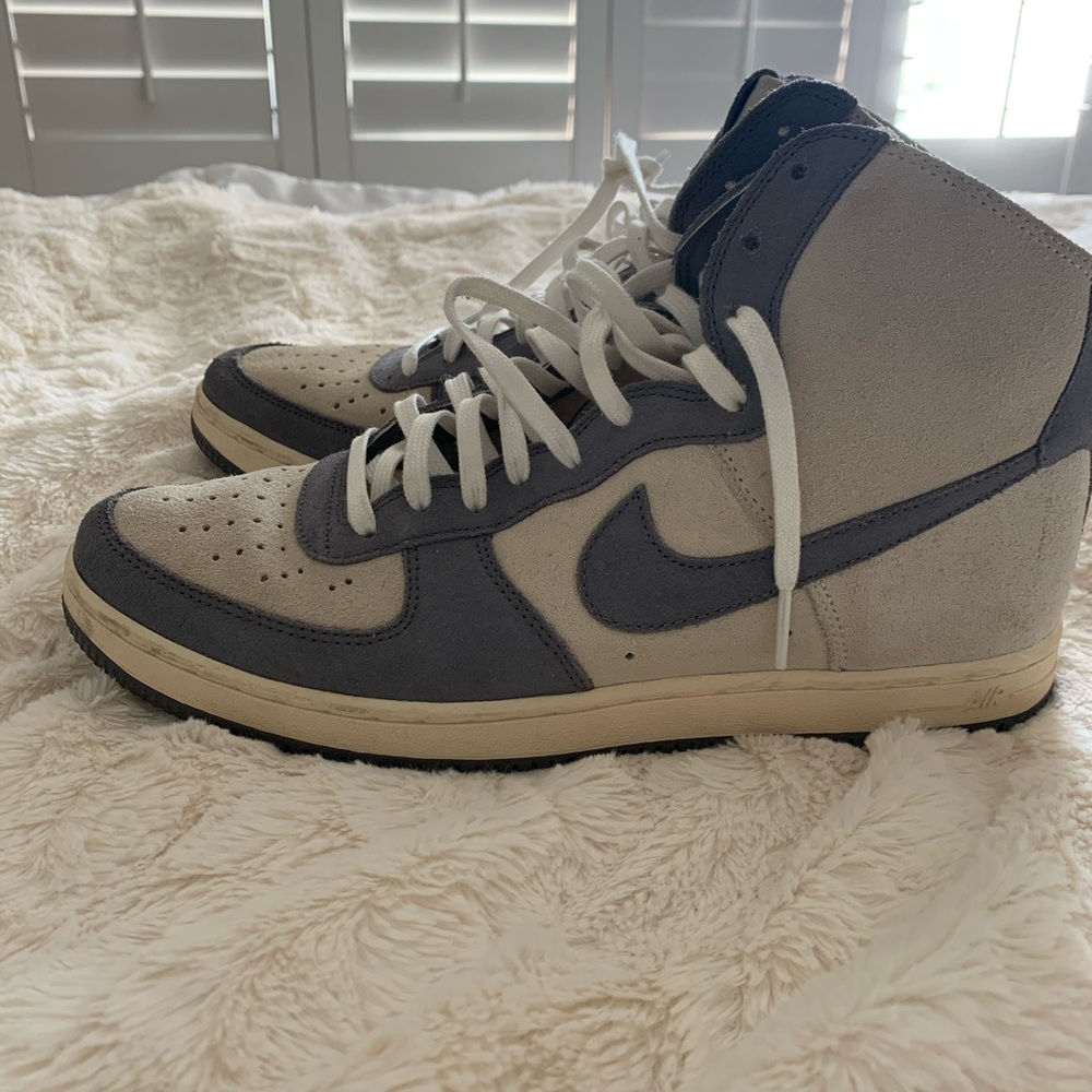 NIKE AIR